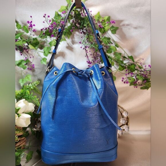 Authentic Louis Vuitton Epi Noe Blue Bucket Bag with Dust Bag Blue Good Conditio - Picture 4 of 15
